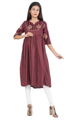 Women Foil Print Maroon A Line Kurta 2