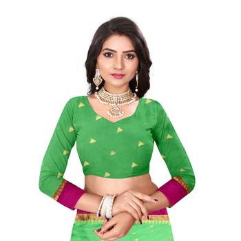 Green Woven  Cotton Silk Saree With Blouse 3