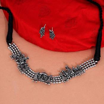 Silver necklace-sets 1