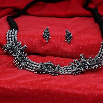 Silver necklace-sets 2