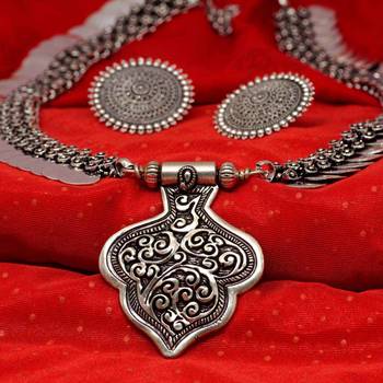 Silver necklace-sets 2