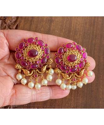 Gorgeous Matte Finish Kemp Pearl Designer Earrings Dj30131 1