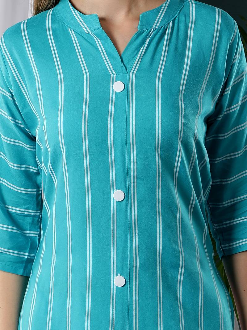 Fabclub Women Rayon Striped Straight Kurti (Turquoise)
