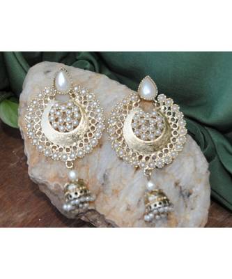 Pearl Gold Jhumka Earrings 1