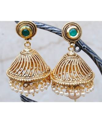Emerald Studded Pearl Jhumka Earrings 1