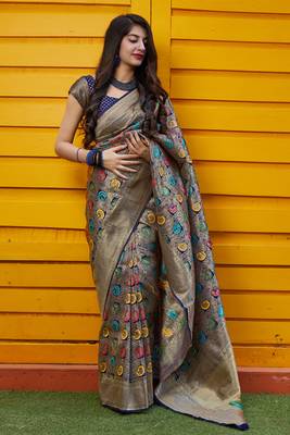 Navy blue woven banarasi silk saree with blouse 4