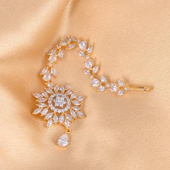 White cubic zirconia maang-tikka 4