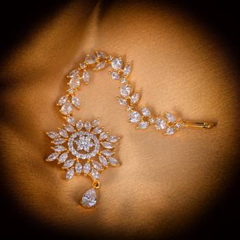 White cubic zirconia maang-tikka 5