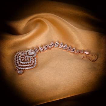 White cubic zirconia maang-tikka 5