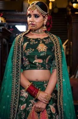 Dark-green embroidered silk semi stitched lehenga 3