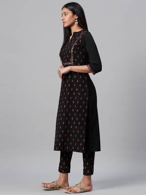Black printed crepe kurtas-and-kurtis 2
