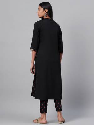 Black printed crepe kurtas-and-kurtis 3