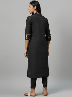 Black printed art silk kurtas-and-kurtis 3