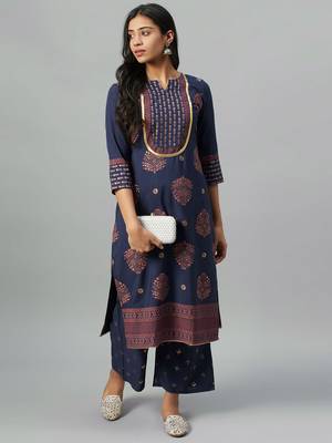 Navy-blue printed crepe kurtas-and-kurtis 5