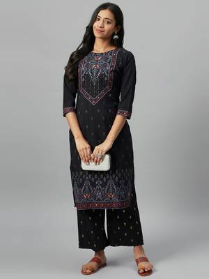 Black printed crepe kurtas-and-kurtis 5