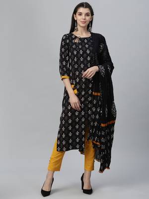 Printed Kurta and Pants with Printed Dupatta 2