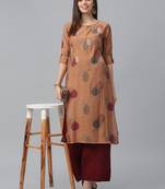 Embroidered Muslin Kurta Set
