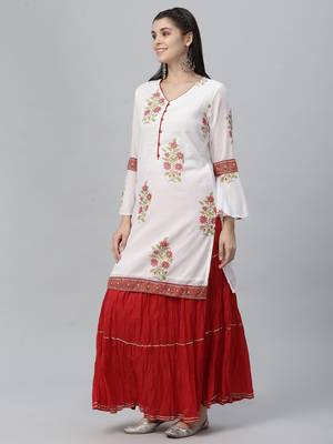 Embroidered Kurta and Skirt Set 3