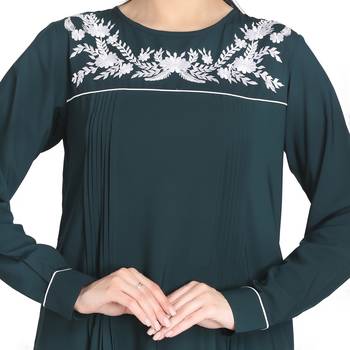 Embroidered Abaya With Matching Hijab 4