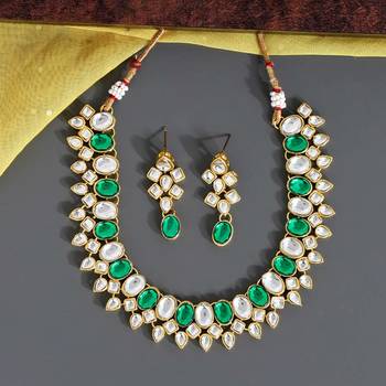 Green necklace-sets 1