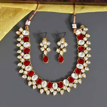 Maroon necklace-sets 1