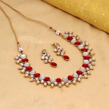 Red necklace-sets 2