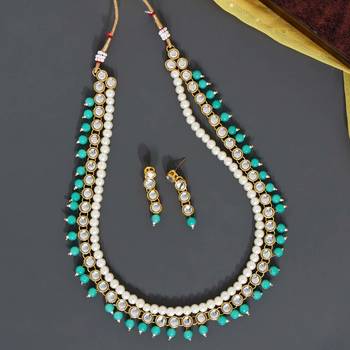Green necklace-sets 1