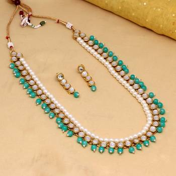 Green necklace-sets 2