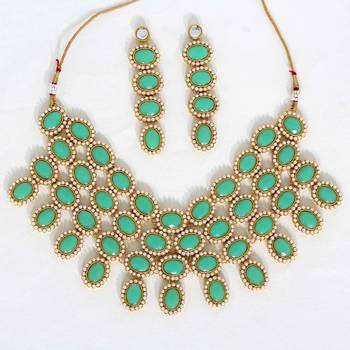 Green necklace-sets 1