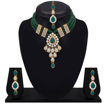 Blue crystal necklaces 2