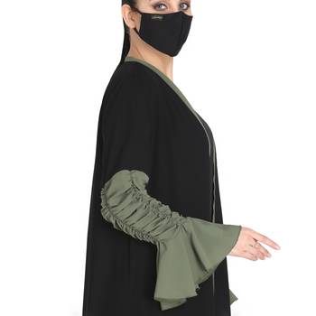 2 Pcs Set of Designer Shrug & Inner Abaya 5