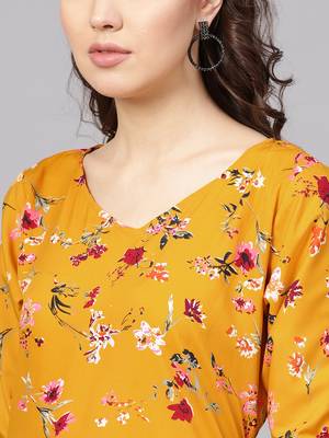 Myshka Women's Yellow Crepe Printed Half Sleeve V - Neck Casual Kurta 4