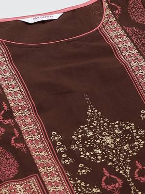 Myshka Women's Maroon cotton Printed 3/4 Sleeve Round Neck Casual kurta 4