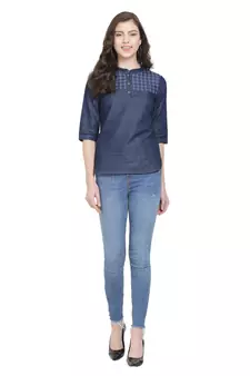 Navy-blue printed denim crop-tops
