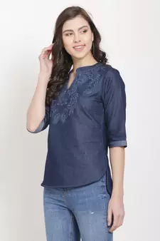 Navy-blue printed denim crop-tops
