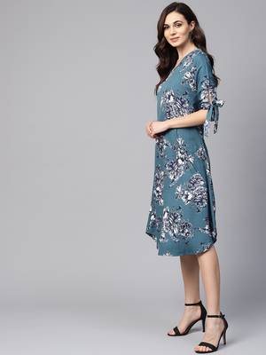 Myshka Women's Blue Polyester Printed Half Sleeve V Neck Dress 3