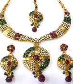 Elegant Necklace Set with Maang Tika