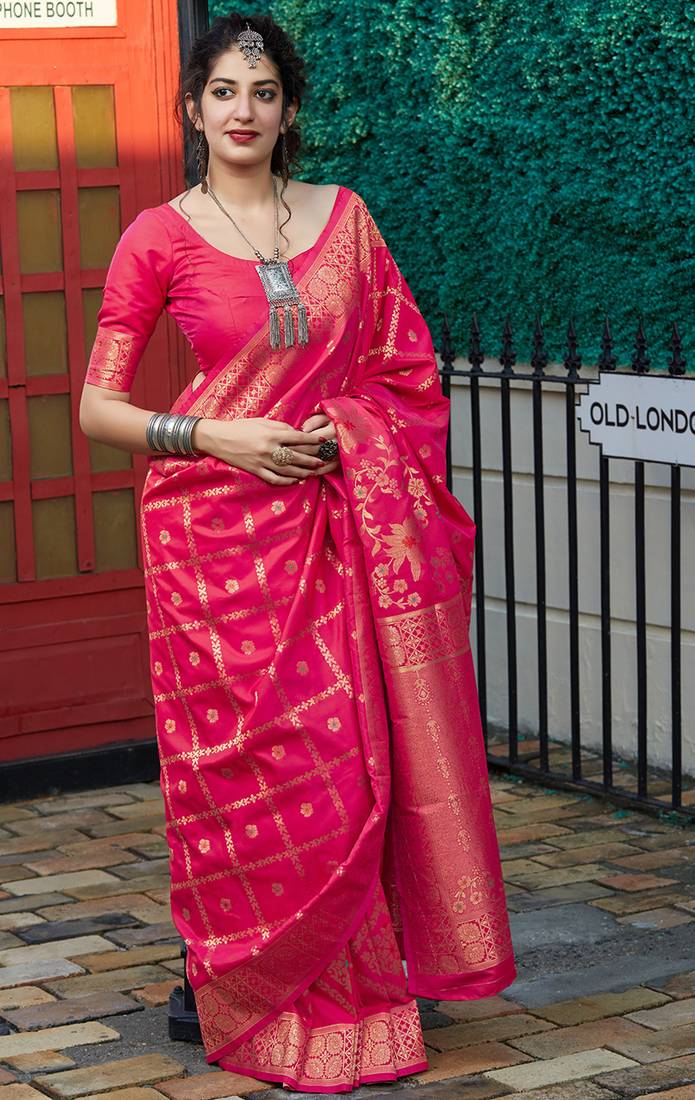 Magenta Woven Design Banarasi Silk Blend Saree With Unstitched Blouse Piece main image 1