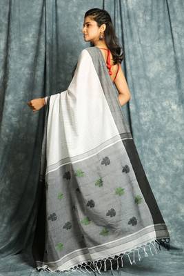 White woven bengal handloom saree with blouse 3