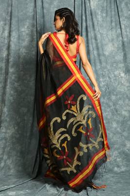Black woven linen saree with blouse 3
