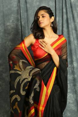 Black woven linen saree with blouse 4
