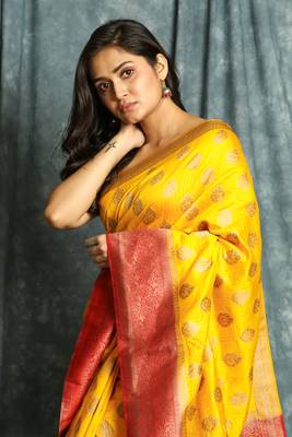 Yellow woven silk saree with blouse 4
