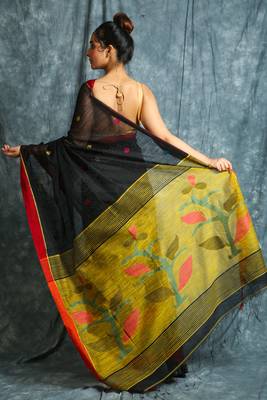Black woven bengal handloom saree with blouse 3