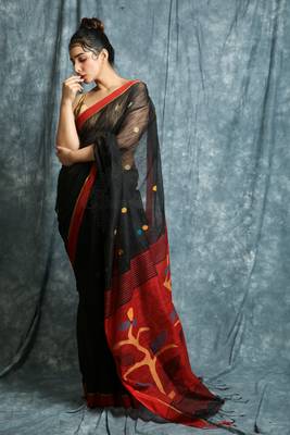Black woven bengal handloom saree with blouse 1