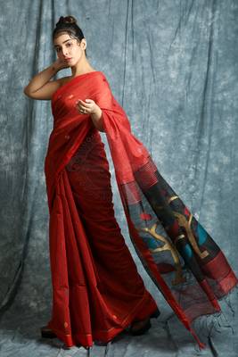 Red woven bengal handloom saree with blouse 2