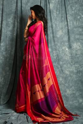 Dark pink woven bengal handloom saree with blouse 2