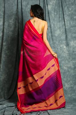 Dark pink woven bengal handloom saree with blouse 3