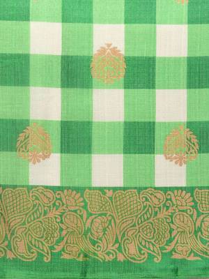 Green printed art silk saree with blouse 3