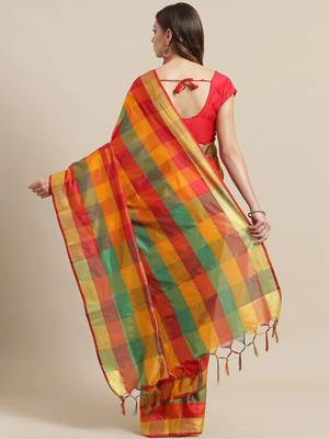 Red woven art silk saree with blouse 2