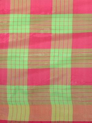 Green woven art silk saree with blouse 3